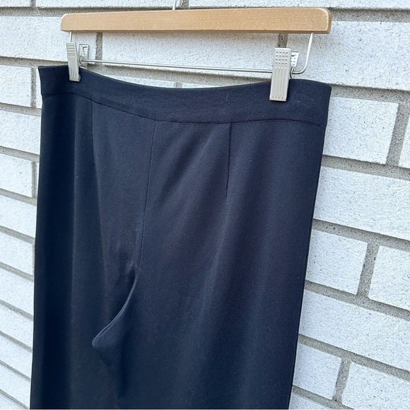 Exclusively Misook Black Pull On Knit Cropped Pants Stretch Acrylic Unlined - Picture 6 of 7